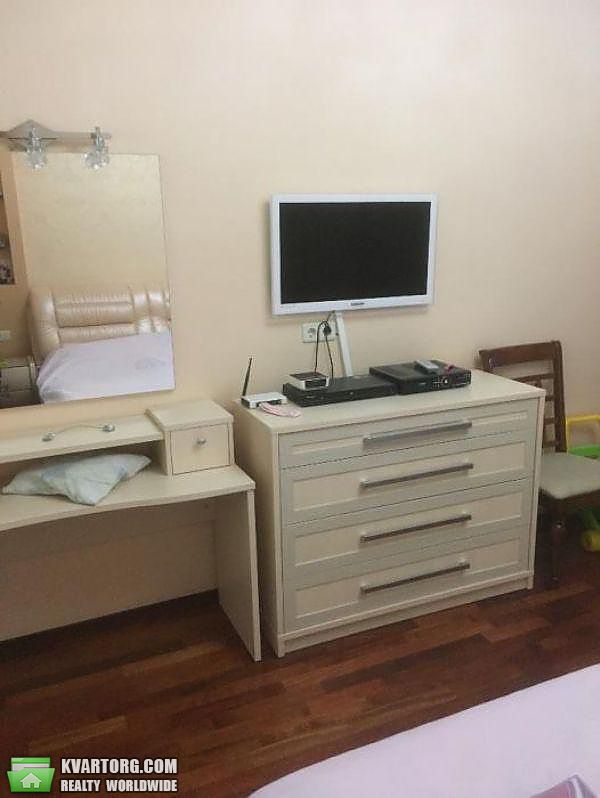 Rent out 3-room apartment. Киев,  Оболонская наб — photo 3