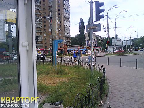 Rent out shop. Киев,  Вышгородская — photo 2