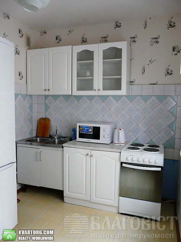 Sell 2-room apartment. Киев, Срибнокильская — photo 1