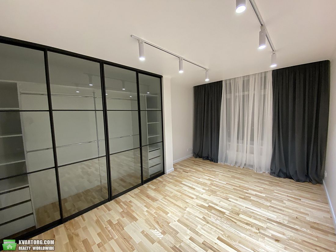 Sell 3-room apartment. Киев,  Герцена — photo 1