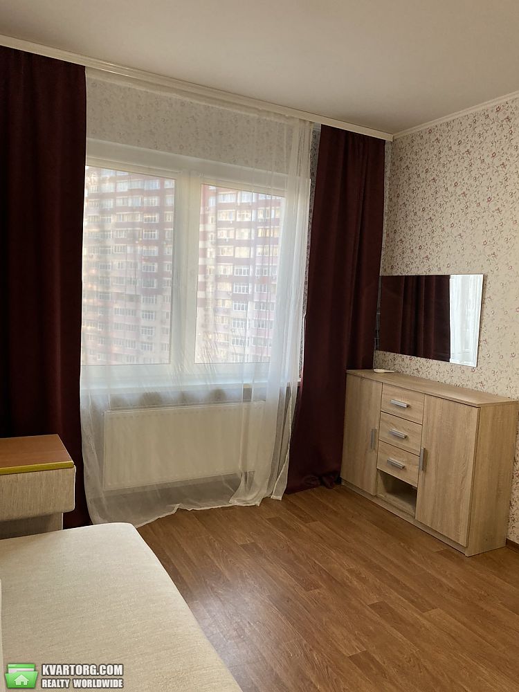 Rent out 1-room apartment. Киев, Русовой — photo 4