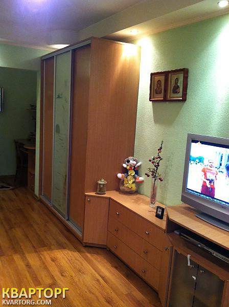 Sell 1-room apartment. Киев,  Автозаводская — photo 2