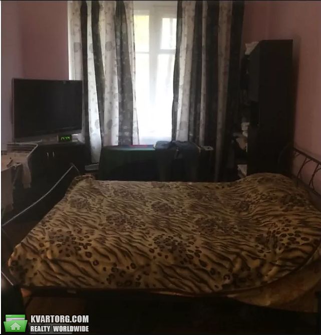 Rent out 2-room apartment. Киев,  Щорса — photo 2