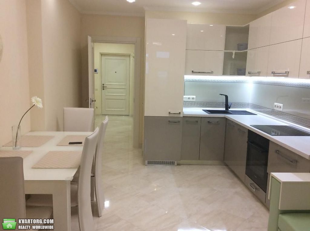 Rent out 2-room apartment. Киев,  Драгоманова — photo 3