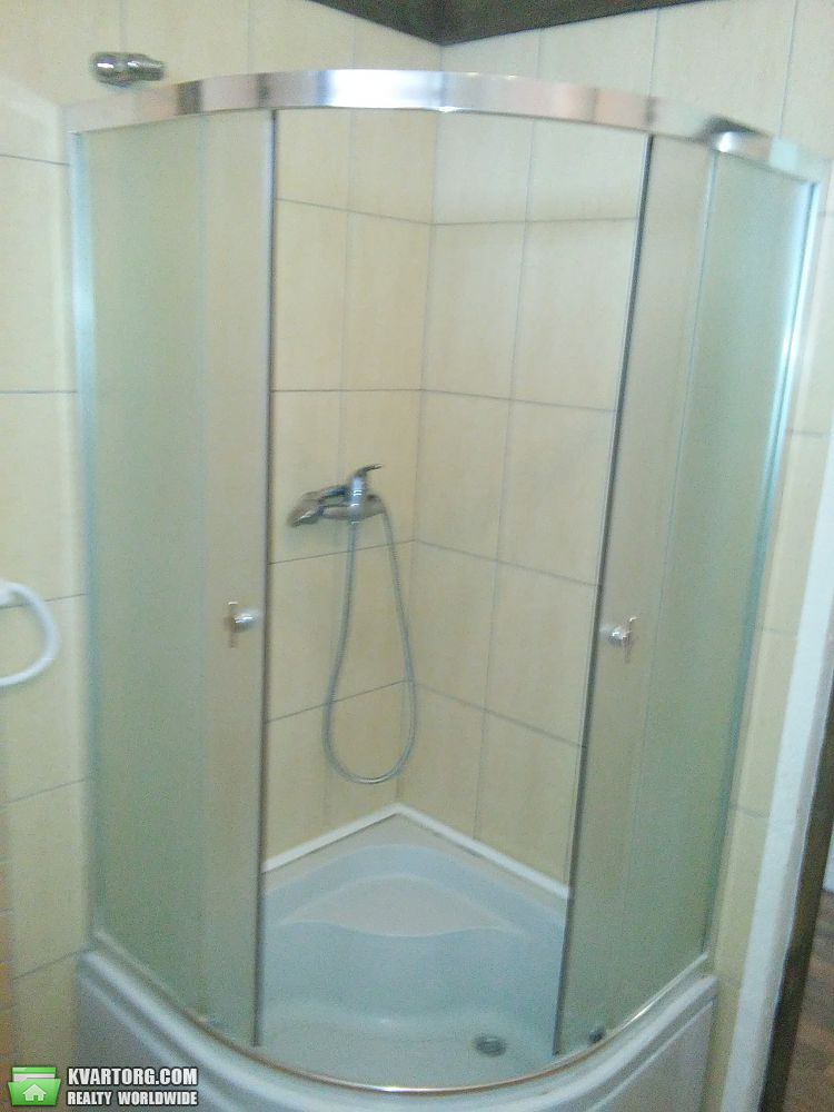 Rent out 2-room apartment. Киев,  Тычины пр — photo 8