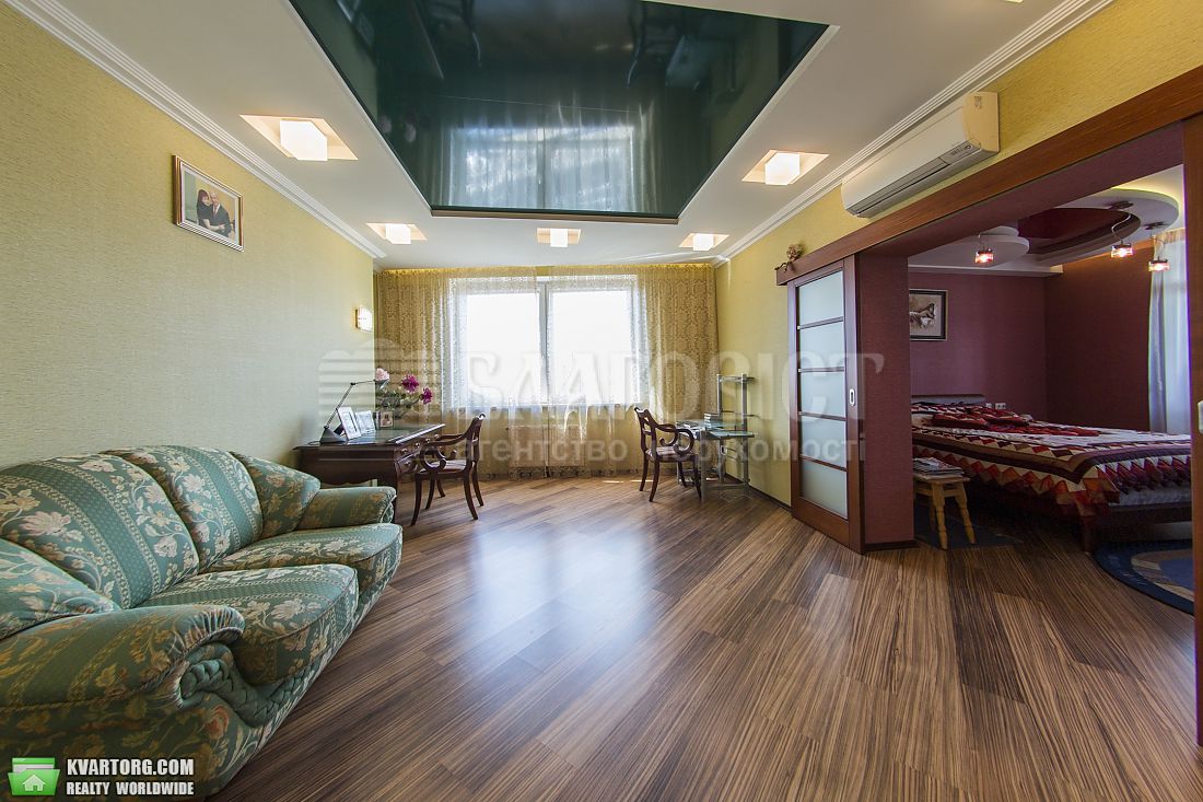 Rent out 3-room apartment. Киев,  Окипной — photo 9