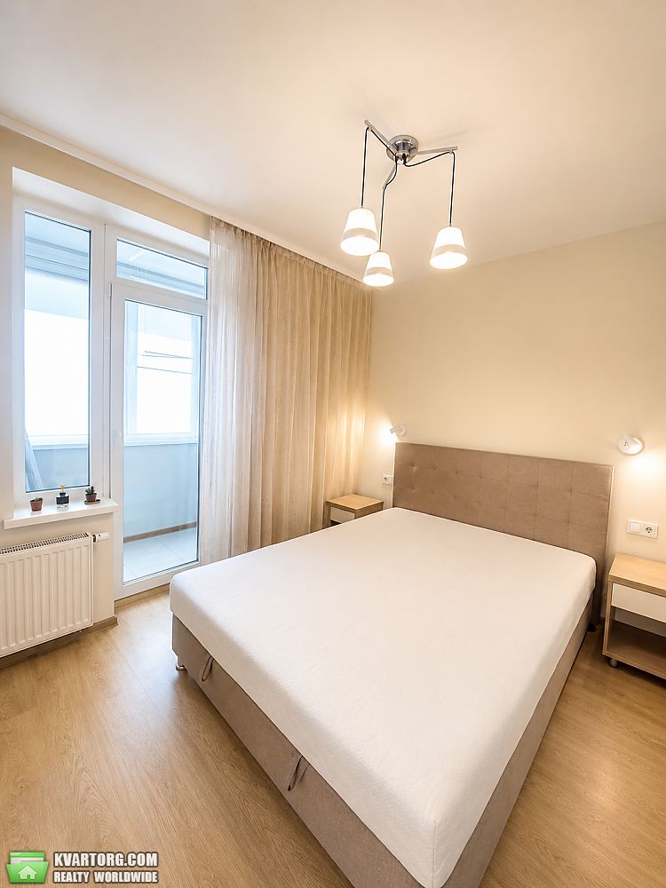 Rent out 1-room apartment. Киев, Вацлава Гавела — photo 4