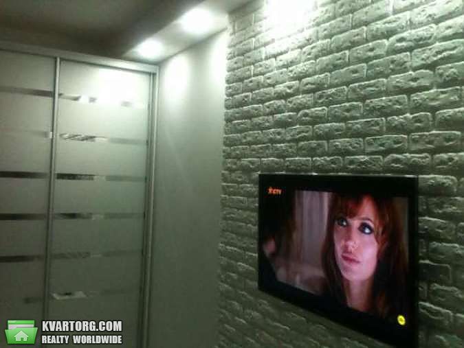Sell 2-room apartment. Киев,  Уманская — photo 1