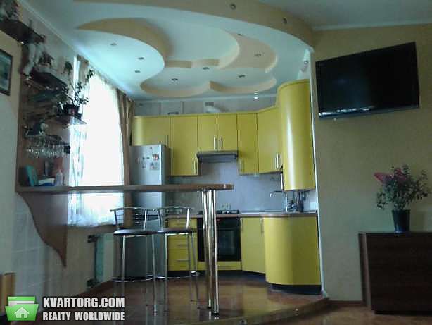 Rent out 2-room apartment. Киев,  Отрадный пр — photo 1