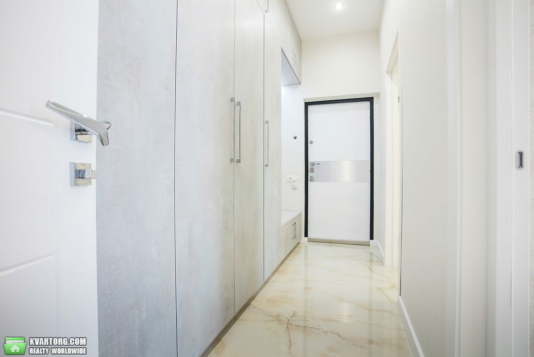 Sell 2-room apartment. Киев, Коновальца — photo 9