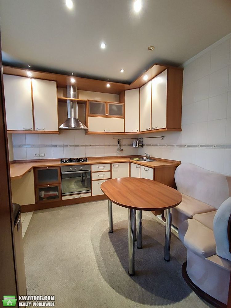 Sell 2-room apartment. Киев, Тараса Шевченка — photo 1