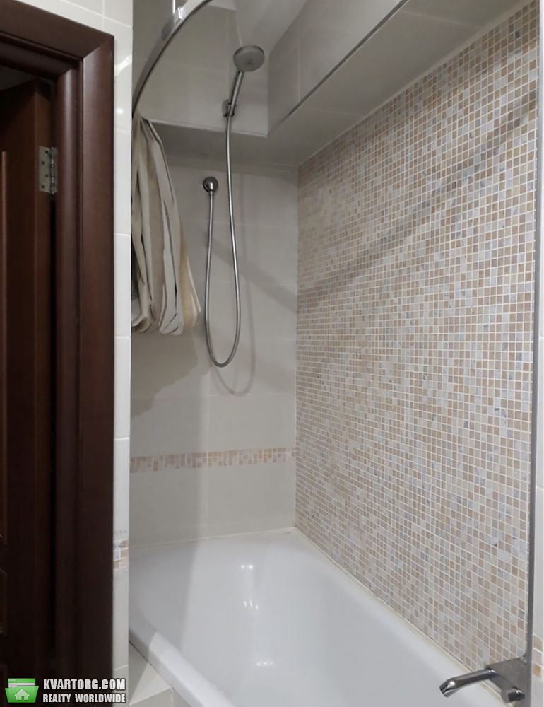 Rent out 2-room apartment. Киев,  Тропинина — photo 7