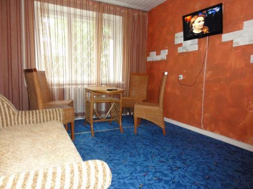 Rent out 2-room apartment. Харьков, космическая 23 — photo 1