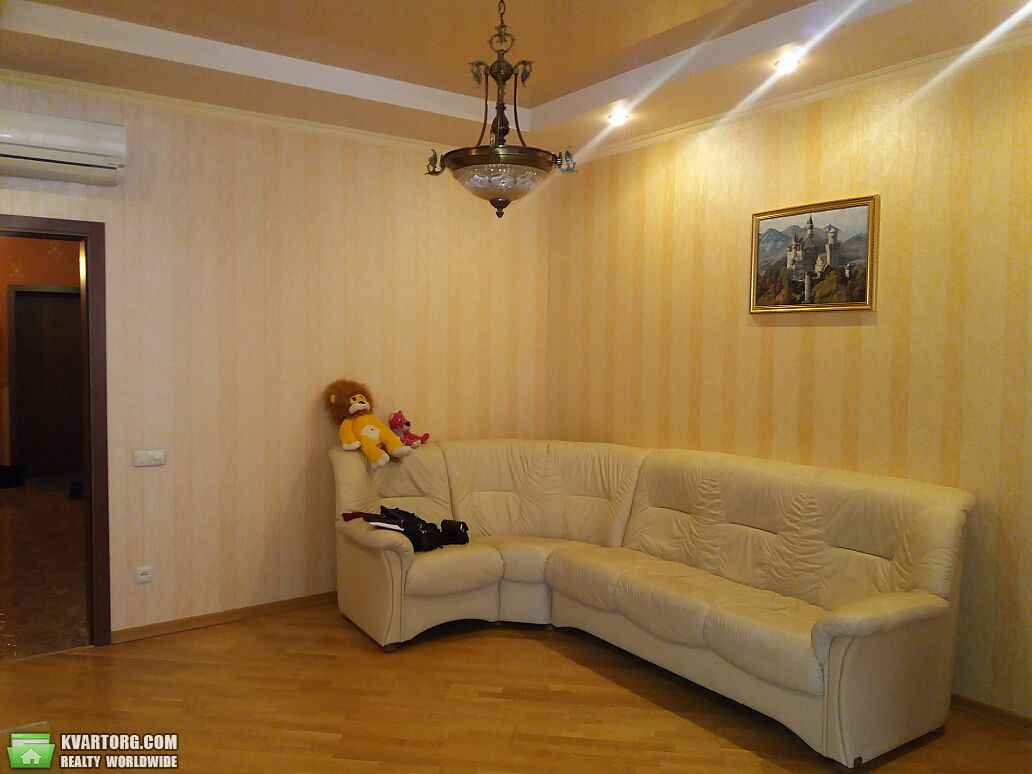 Rent out 3-room apartment. Днепропетровск,  Баумана — photo 1