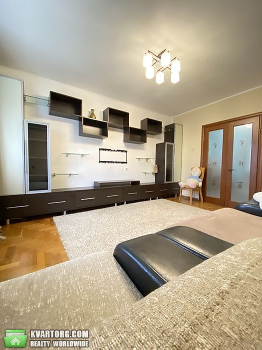 Rent out 2-room apartment. Киев,  Курбаса — photo 1