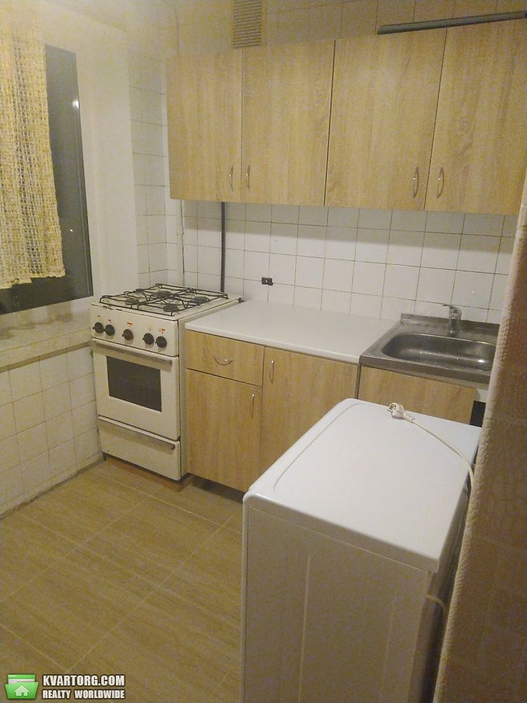 Rent out 1-room apartment. Киев, Милютенко — photo 1