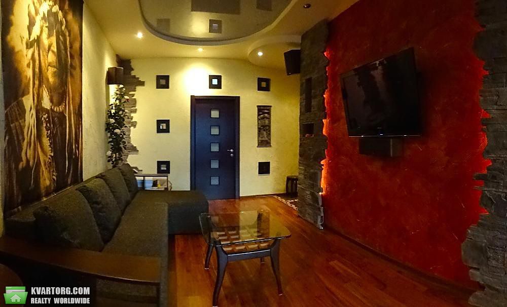 Rent out 2-room apartment. Киев,  Черновола — photo 1