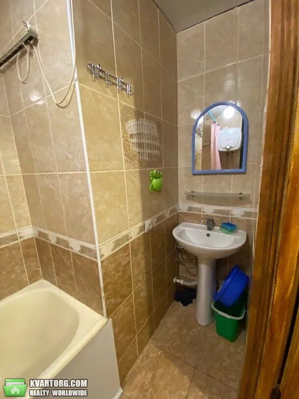 Rent out 1-room apartment. Киев,  Драгомирова — photo 8