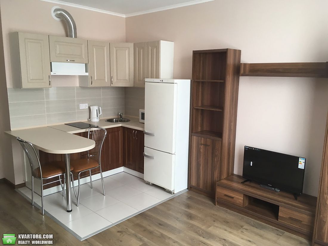 Rent out 1-room apartment. Киев, Калнышевского — photo 1