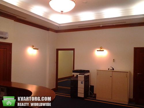 Rent out office. Киев, ул. Новоконстантиновская — photo 1