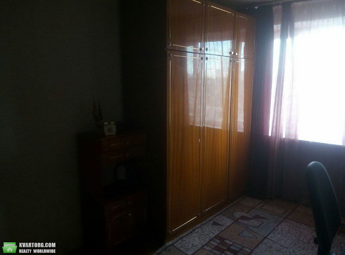 Rent out 3-room apartment. Киев,  Голосеевская — photo 6