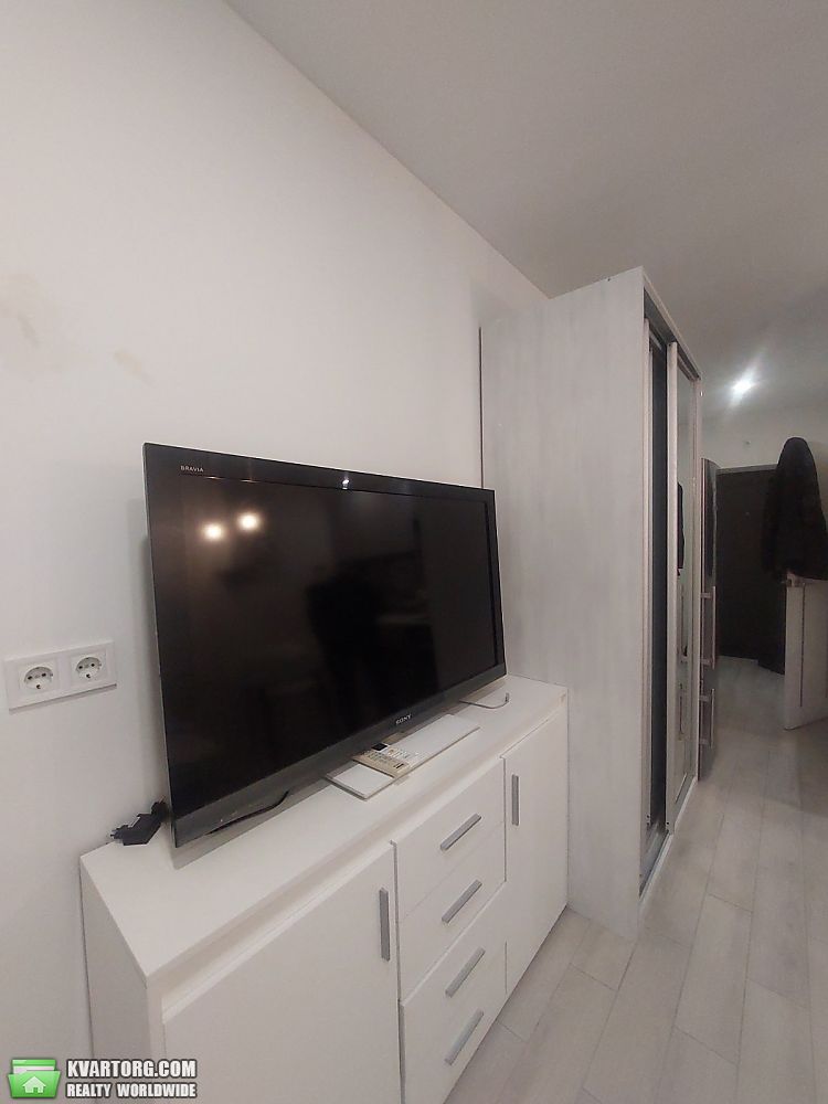 Rent out 1-room apartment. Киев, Соловцова — photo 2