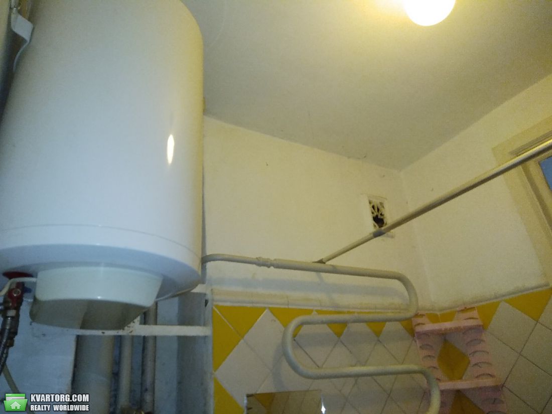 Rent out 2-room apartment. Киев, Искровская — photo 7