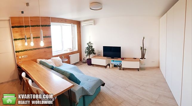 Rent out 2-room apartment. Киев,  Верховинная — photo 2