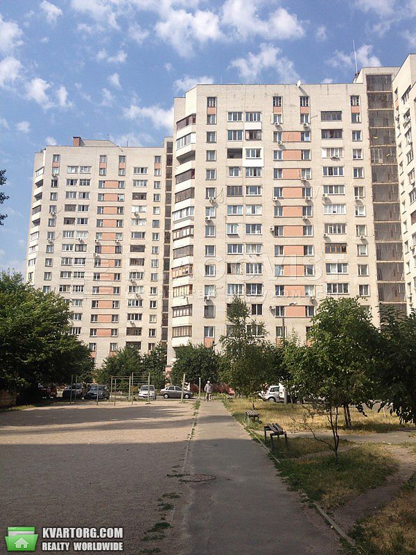 Sell 3-room apartment. Киев,  Верховинца — photo 1
