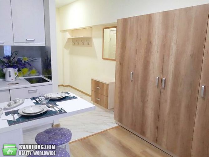 Rent out 1-room apartment. Киев,  Машиностроительная — photo 2