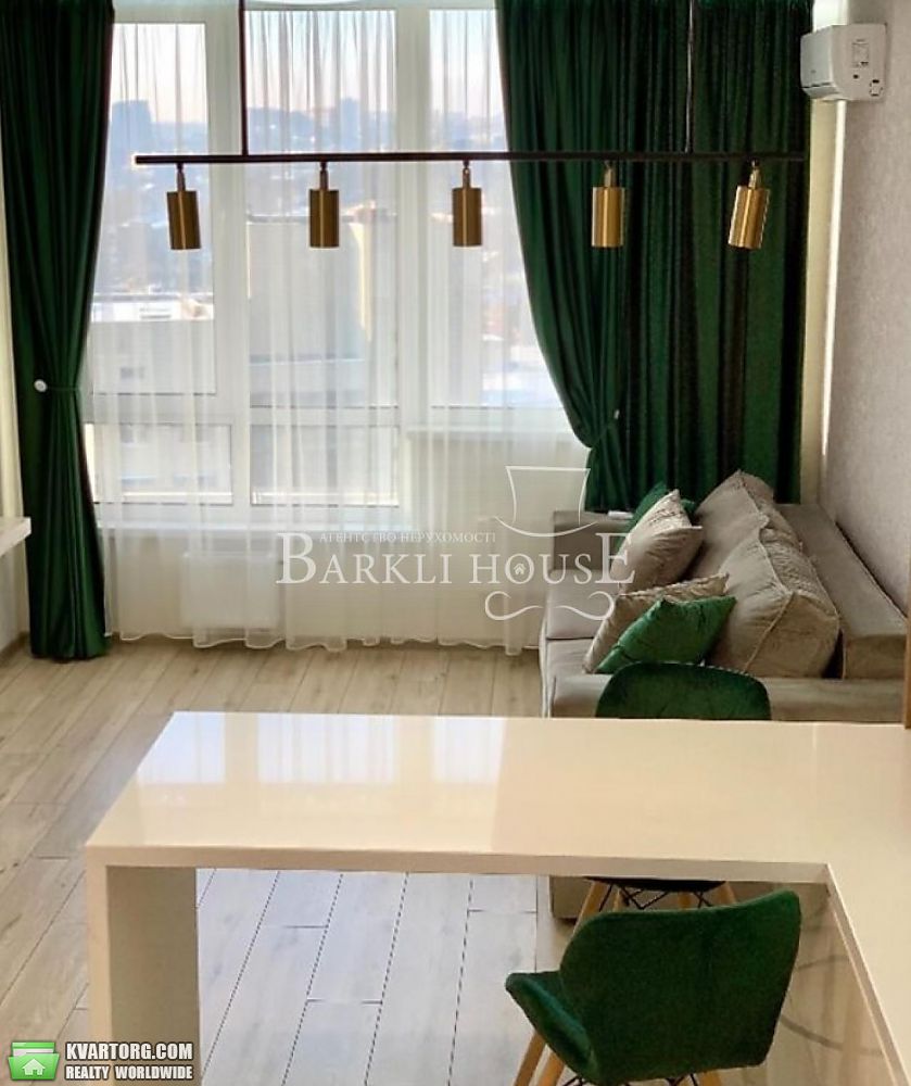 Rent out 2-room apartment. Киев,  Киквидзе — photo 2