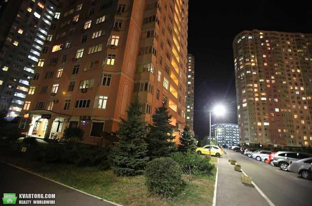 Sell 2-room apartment. Киев,  Воскресенская — photo 1