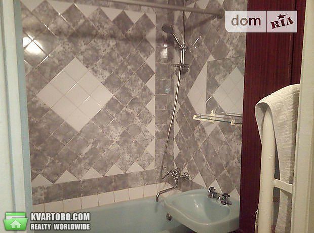 Rent out 1-room apartment. Киев,  Верхний Вал — photo 5