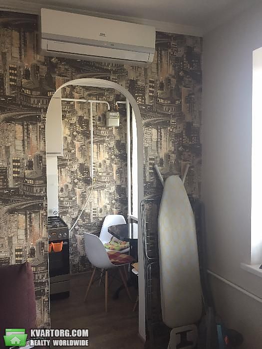 Sell 2-room apartment. Киев,  Набережно-Луговая — photo 5