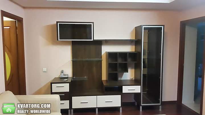 Rent out 2-room apartment. Киев,  Владимирская — photo 3