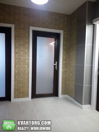 Rent out 2-room apartment. Киев, вацвала гавела — photo 2