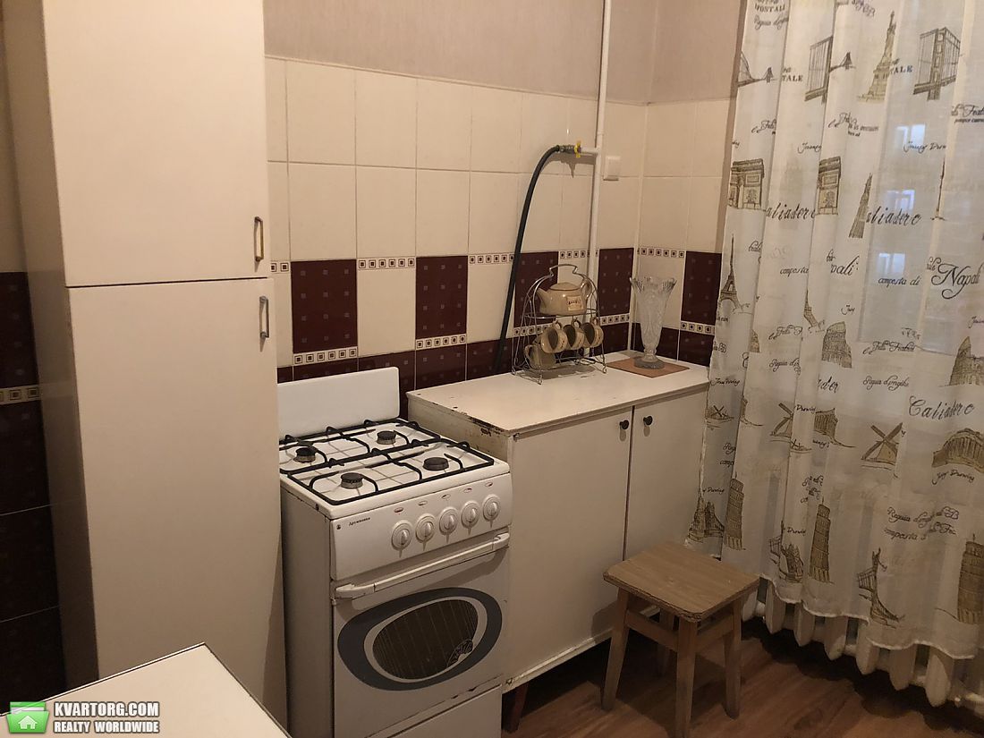 Rent out 1-room apartment. Киев,  Саксаганского — photo 5