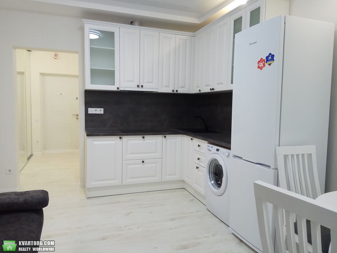 Rent out 1-room apartment. Киев, Луценко — photo 3