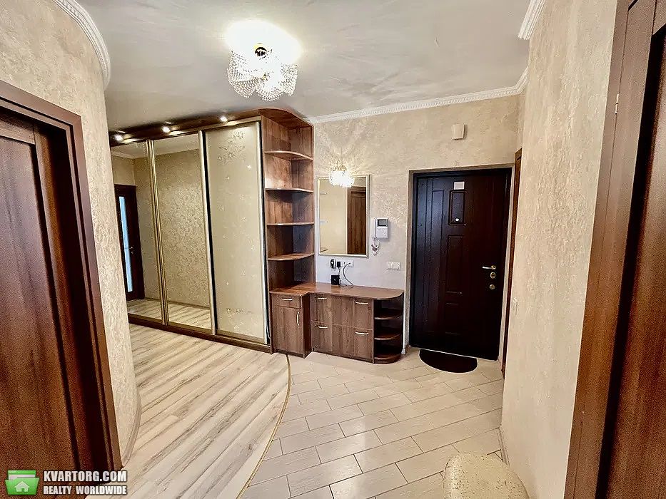 Rent out 2-room apartment. Киев,  Героев Обороны — photo 8
