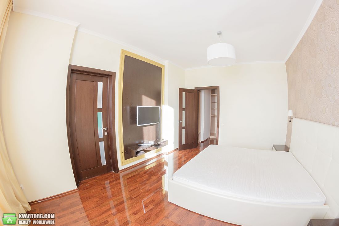 Rent out 2-room apartment. Киев,  Днепровская наб — photo 4
