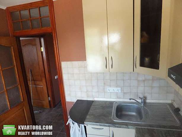 Rent out 2-room apartment. Киев,  Дегтяревская — photo 1
