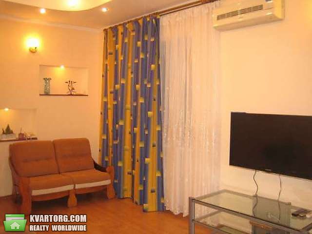 Rent out 2-room apartment. Киев,  Лабораторная — photo 3