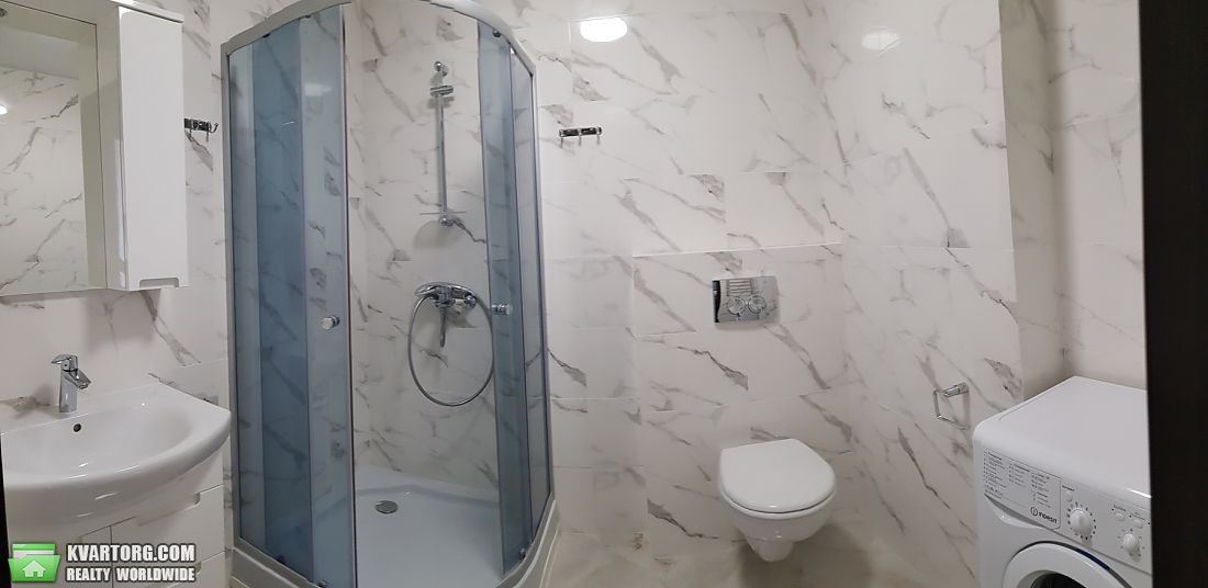 Rent out 1-room apartment. Киев, Бархатная — photo 8