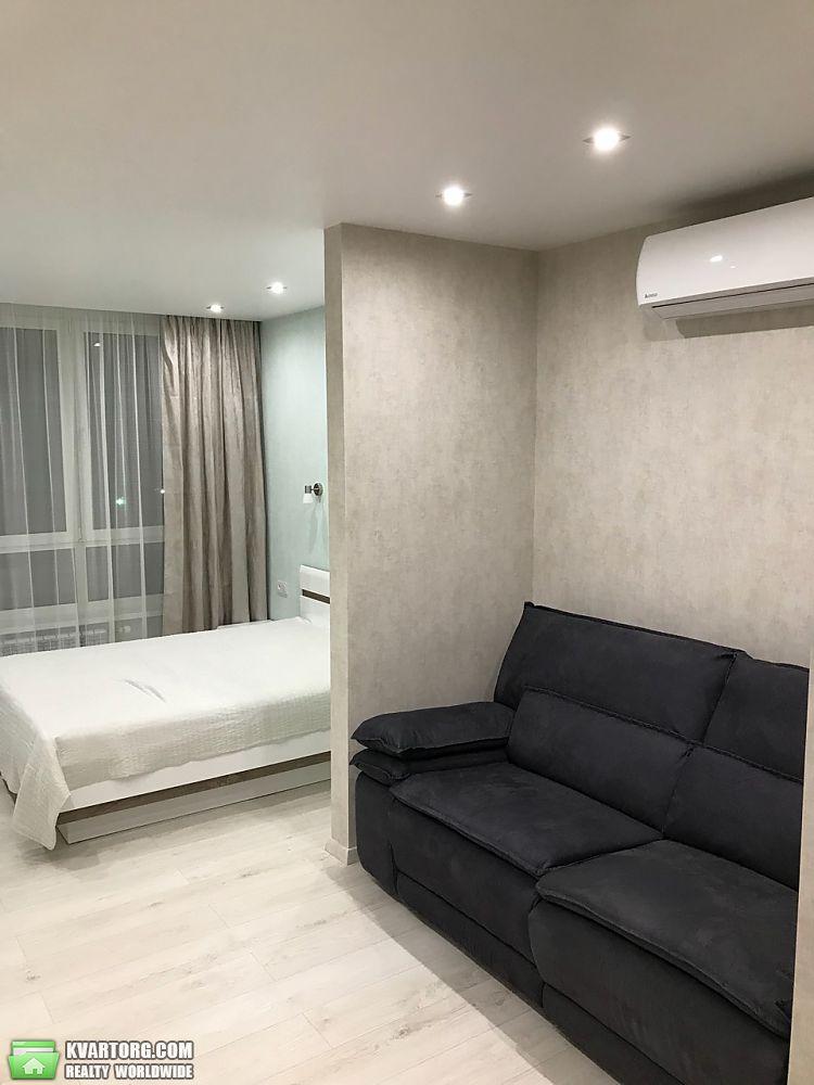 Rent out 1-room apartment. Киев,  Армянская — photo 10