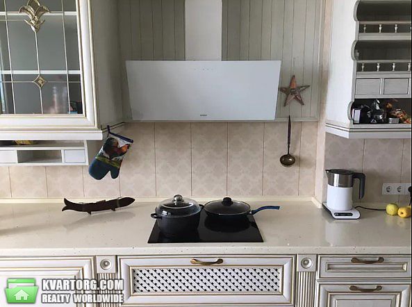 Rent out 2-room apartment. Киев,  Ужвий — photo 3