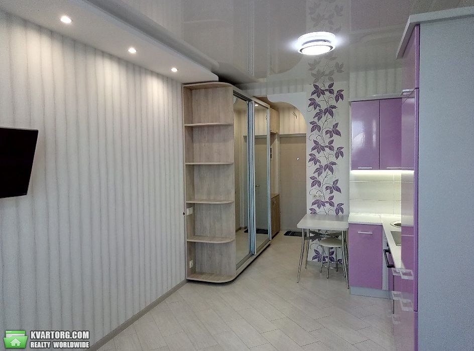 Rent out 1-room apartment. Киев, Жамбила Жабаева — photo 3