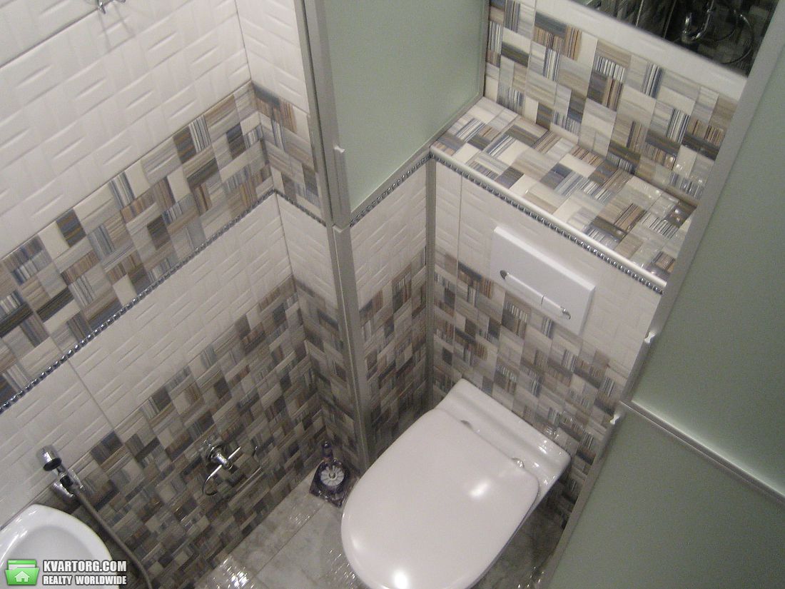 Rent out 3-room apartment. Киев, Почайнинская — photo 9