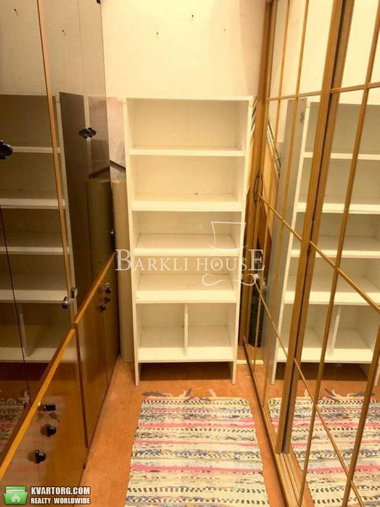 Rent out 2-room apartment. Киев,  Петлюры — photo 8