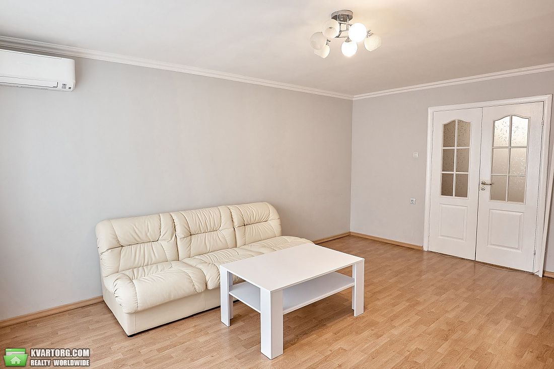 Rent out 4-room apartment. Киев,  Чаадаева — photo 4