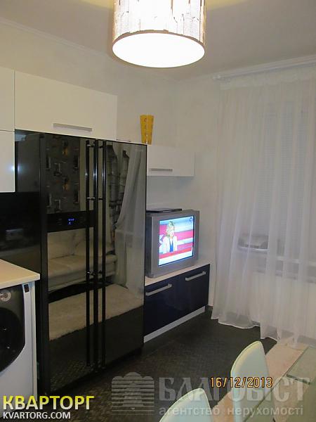 Sell 2-room apartment. Киев, Е. Чавдар — photo 8